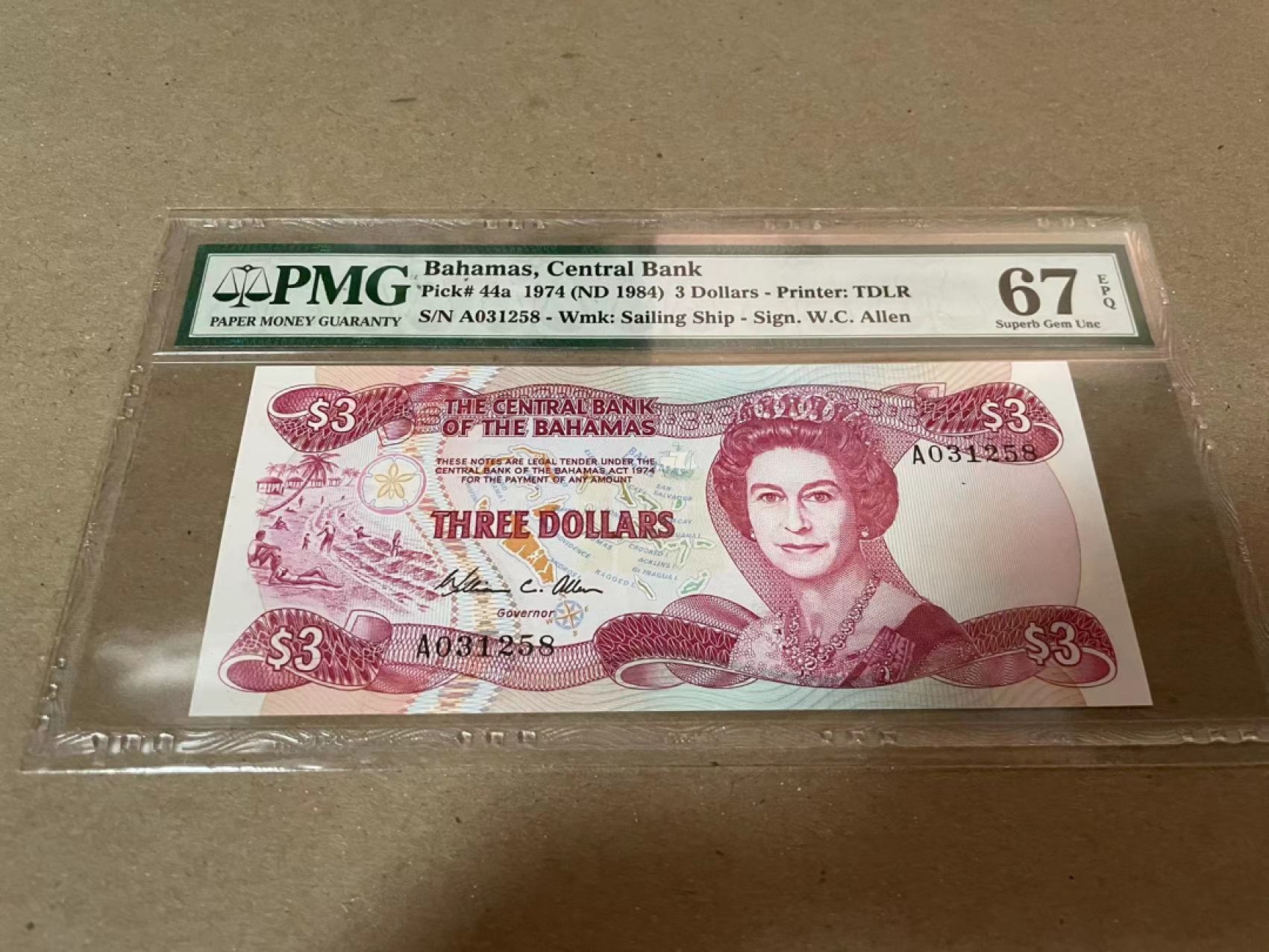 【Blue Auction】✨世界纸币精拍第180期（共73拍） 【A冠无47】巴哈马 1974年3元 PMG67EPQ 