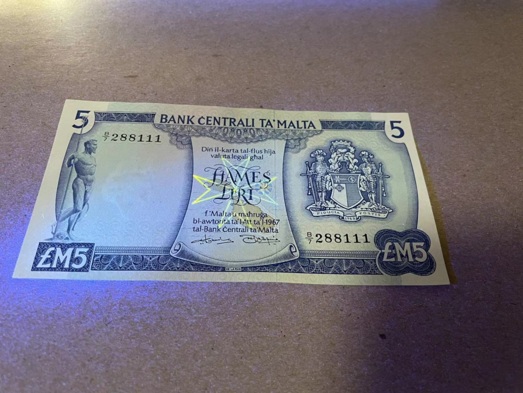 【Blue Auction】✨世界纸币精拍第180期（共73拍） 【111豹子号少见】马耳他 彩背 1967年5里拉 品相如图 精美
