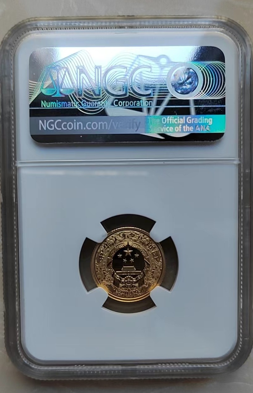 【Blue Auction】✨世界纸币精拍第180期（共73拍） 猪年2019年生肖金币首日标 NGC70PF 满分 非常漂亮