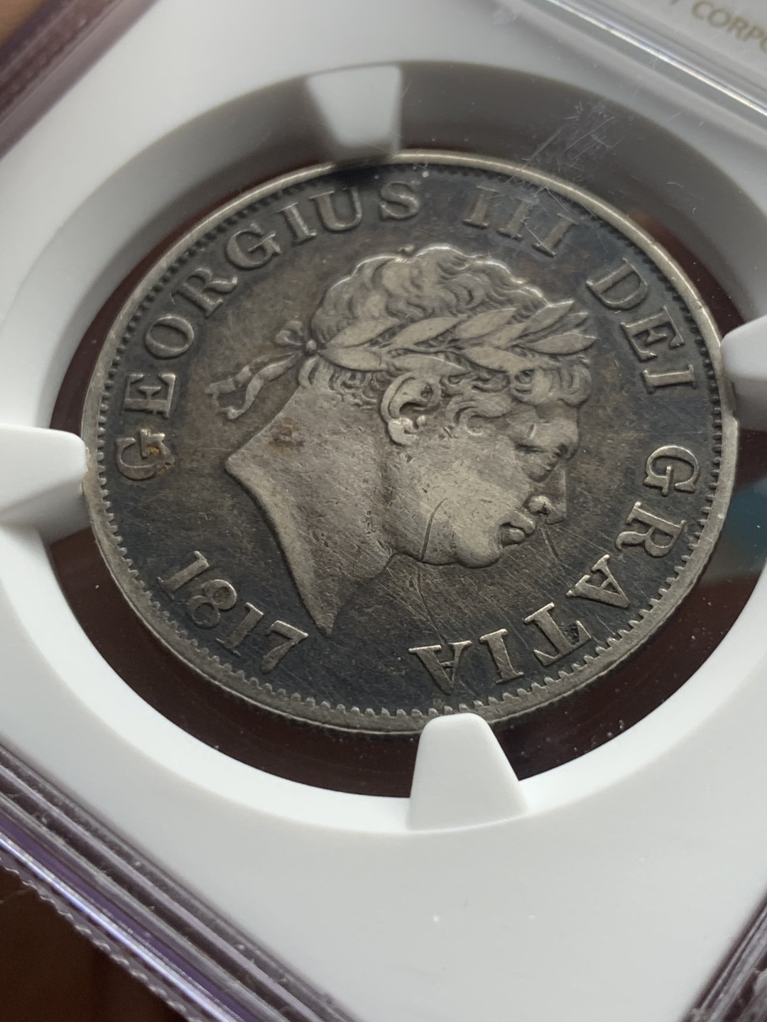 《竞宝斋》第53场（献给最美的劳动者，祝五一快乐！）-本周日，周一2场连拍（全场不限金额包邮） NGC 评级 英国 1817年 乔三小头版 半克朗银币 原味深包浆 磨损小状态佳