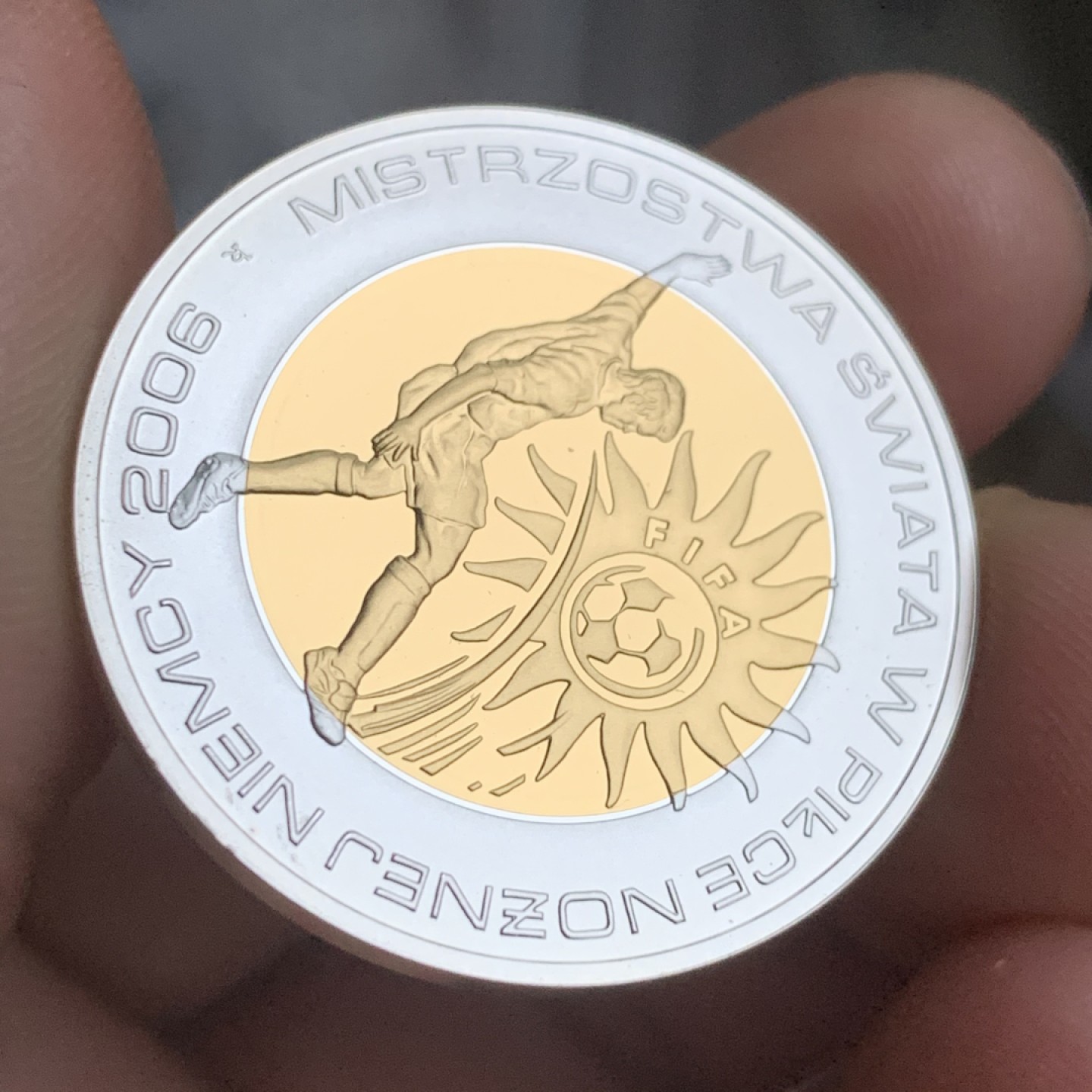 《竞宝斋》第53场（献给最美的劳动者，祝五一快乐！）-本周日，周一2场连拍（全场不限金额包邮） 波兰 2006年 世界杯 镀金双色 PROOF 银币 14克左右 32.1mm