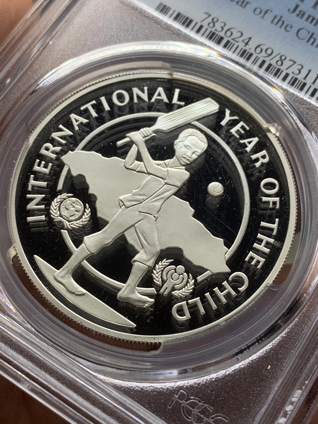 《竞宝斋》第53场（献给最美的劳动者，祝五一快乐！）-本周日，周一2场连拍（全场不限金额包邮） PCGS PR69DCAM 牙买加1979年儿童年纪念10元精制大银币   冠军分，925银，直径39mm，重量22.45g,发行量2万枚。