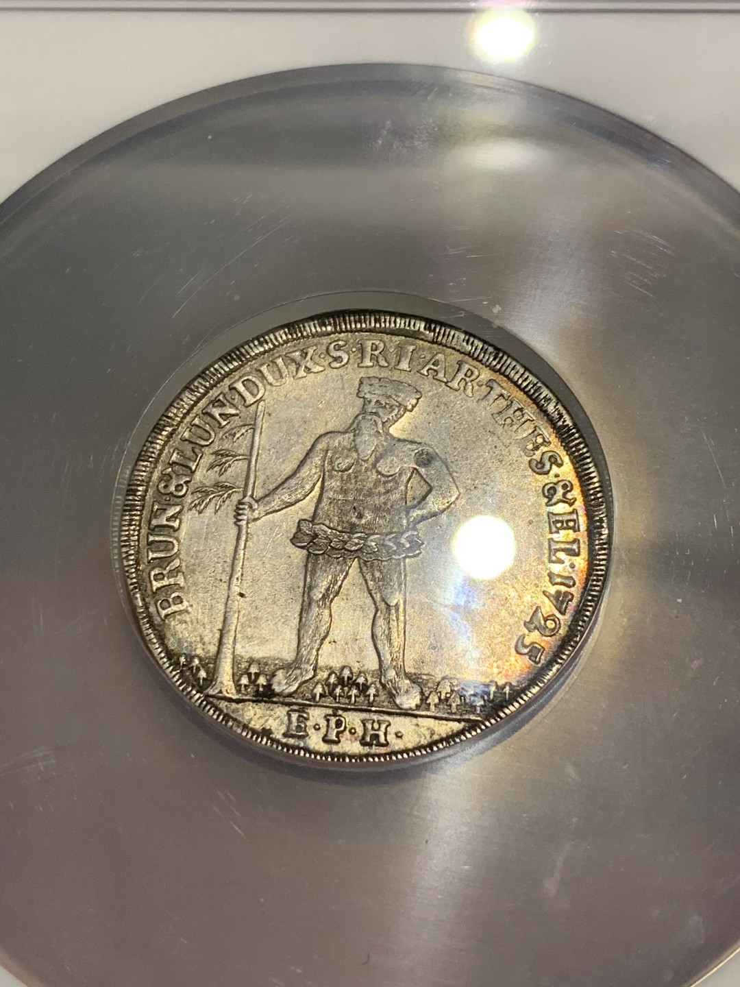 《竞宝斋》第53场（献给最美的劳动者，祝五一快乐！）-本周日，周一2场连拍（全场不限金额包邮） 少见 1725年不伦瑞克-吕讷堡-卡伦贝格-汉诺威王朝野人 泰勒  大银币 直径达到45mm 大盒封装