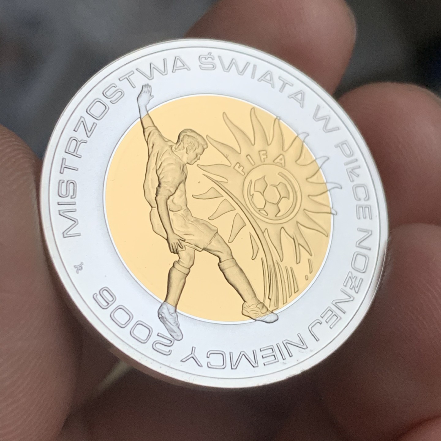 《竞宝斋》第53场（献给最美的劳动者，祝五一快乐！）-本周日，周一2场连拍（全场不限金额包邮） 波兰 2006年 世界杯 镀金双色 PROOF 银币 14克左右 32.1mm