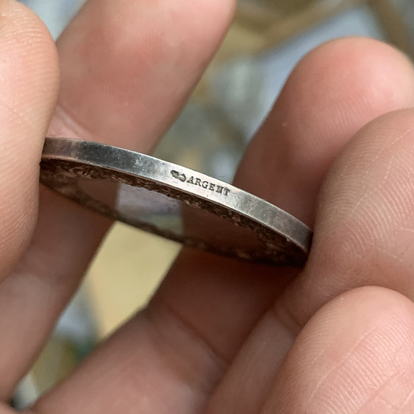 《竞宝斋》第53场（献给最美的劳动者，祝五一快乐！）-本周日，周一2场连拍（全场不限金额包邮） 法国 1880-1898年 高细节 圆形银质婚章 16克 32mm直径 丰饶角边铭 银标非常厚重