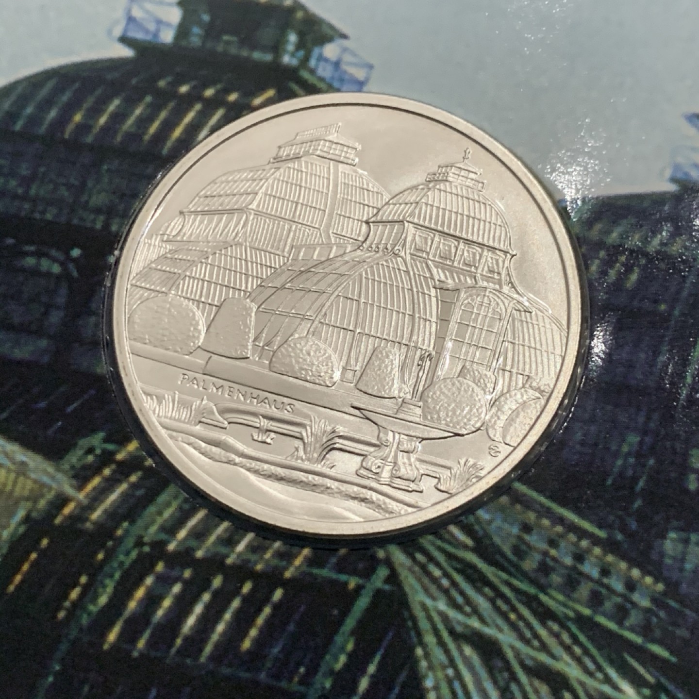 《竞宝斋》第53场（献给最美的劳动者，祝五一快乐！）-本周日，周一2场连拍（全场不限金额包邮） 2003年 奥地利10欧元 925银 16克银币 维也纳美泉宫卡装