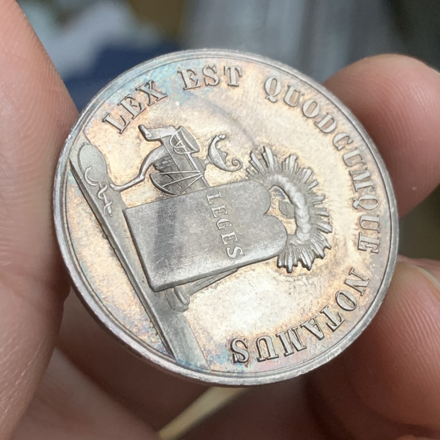 《竞宝斋》第53场（献给最美的劳动者，祝五一快乐！）-本周日，周一2场连拍（全场不限金额包邮） 法国 拉昂区 公证人 圆形银质代币 五彩包浆难得状态 13克 直径32.6mm  丰饶角 银标 1880年左右