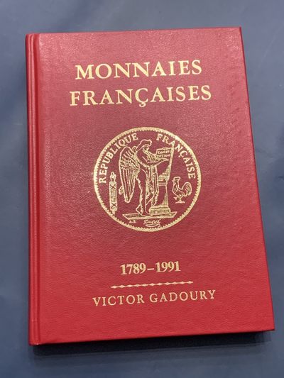 《竞宝斋》第53场（献给最美的劳动者，祝五一快乐！）-本周日，周一2场连拍（全场不限金额包邮） - 原封拆出，未使用品《法国钱币目录1789~1991年》法币权威目录-红皮书VICTOR GADOURY著 厚达320页