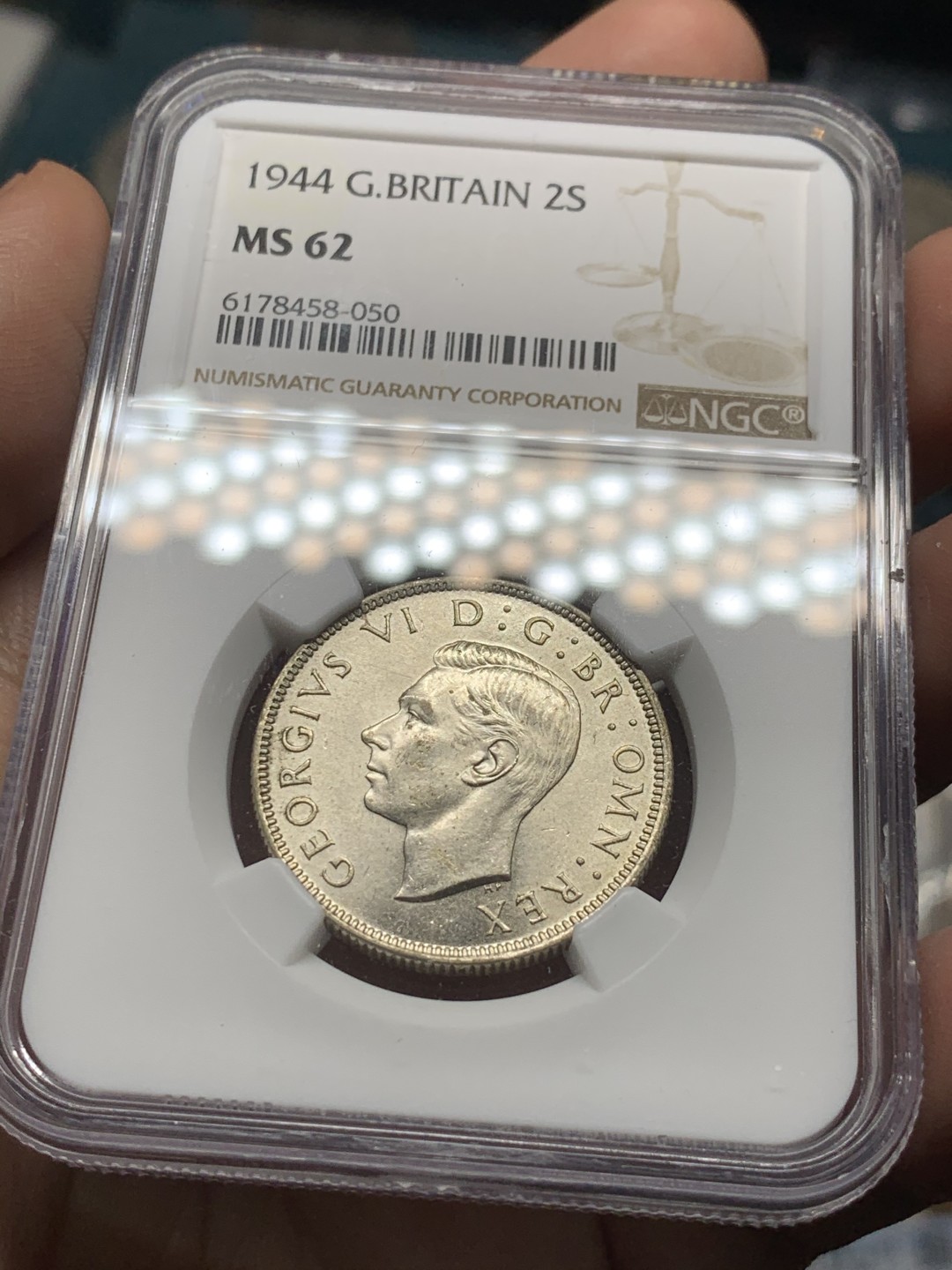 《竞宝斋》第53场（献给最美的劳动者，祝五一快乐！）-本周日，周一2场连拍（全场不限金额包邮） NGC-MS62 乔治六世1944年福林/两先令，BU背面黄油包浆，略低评