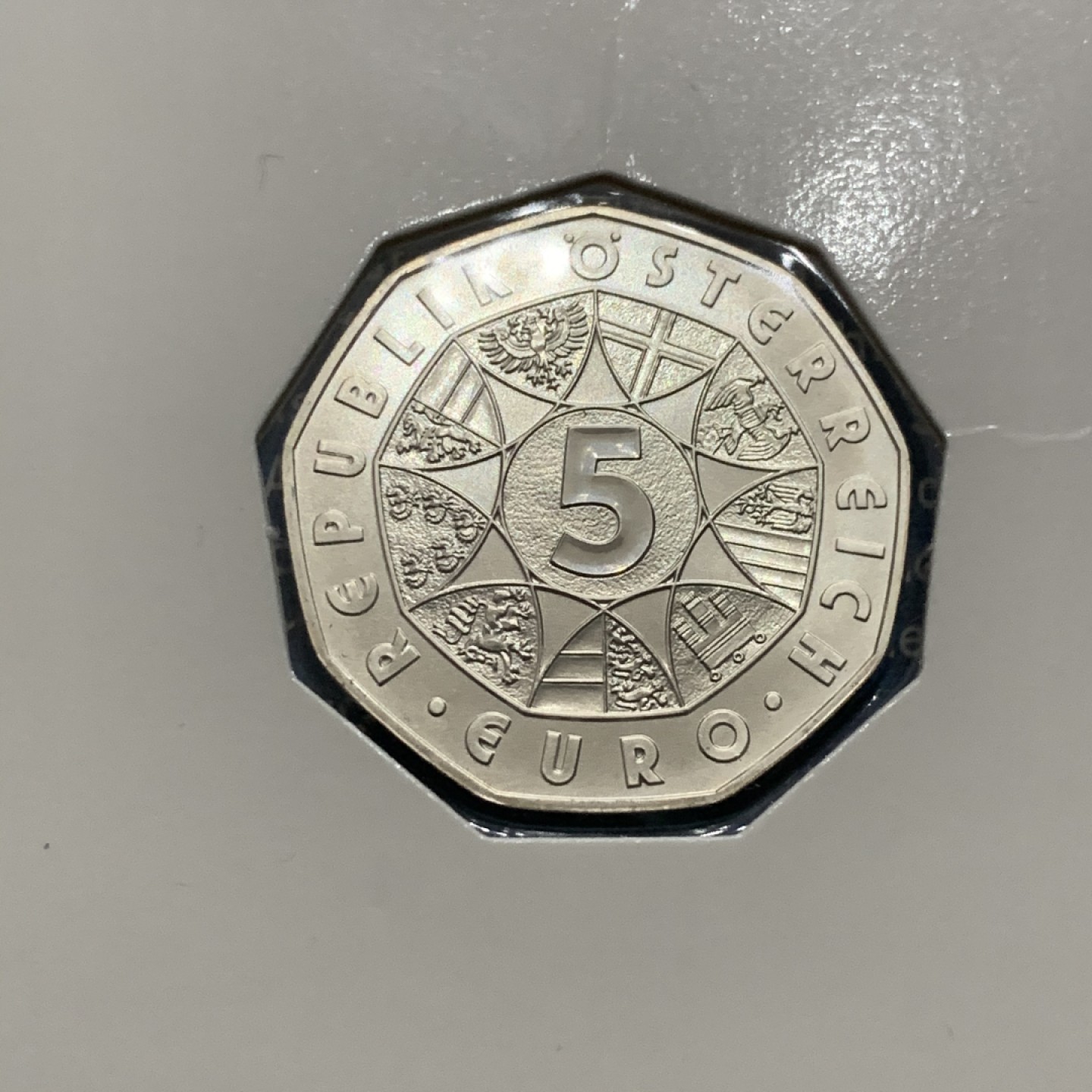 《竞宝斋》第53场（献给最美的劳动者，祝五一快乐！）-本周日，周一2场连拍（全场不限金额包邮） 2005年 奥地利 5欧元 速降滑雪 银币卡装