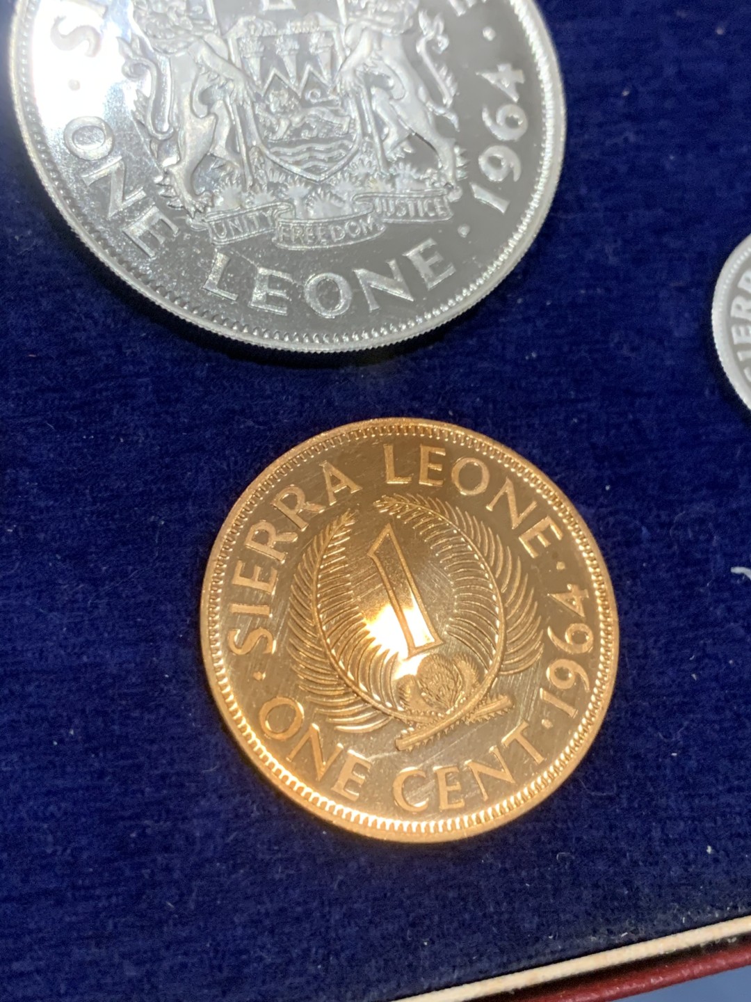 《竞宝斋》第53场（献给最美的劳动者，祝五一快乐！）-本周日，周一2场连拍（全场不限金额包邮） 塞拉利昂1964年清年份原盒6枚精制套币