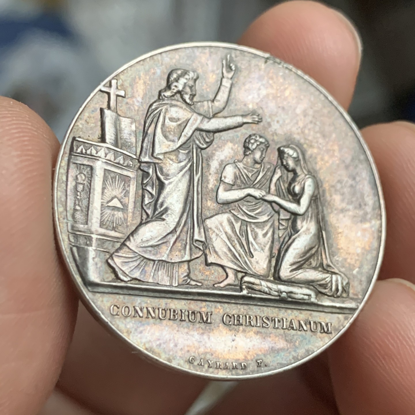 《竞宝斋》第53场（献给最美的劳动者，祝五一快乐！）-本周日，周一2场连拍（全场不限金额包邮） 法国 1880-1898年 高细节 圆形银质婚章 16克 32mm直径 丰饶角边铭 银标非常厚重