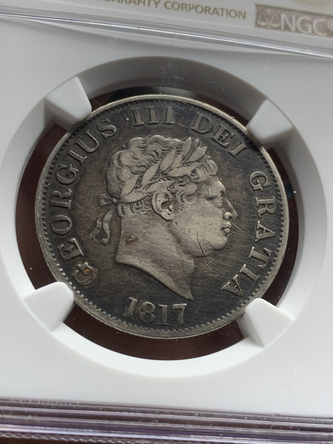 《竞宝斋》第53场（献给最美的劳动者，祝五一快乐！）-本周日，周一2场连拍（全场不限金额包邮） NGC 评级 英国 1817年 乔三小头版 半克朗银币 原味深包浆 磨损小状态佳