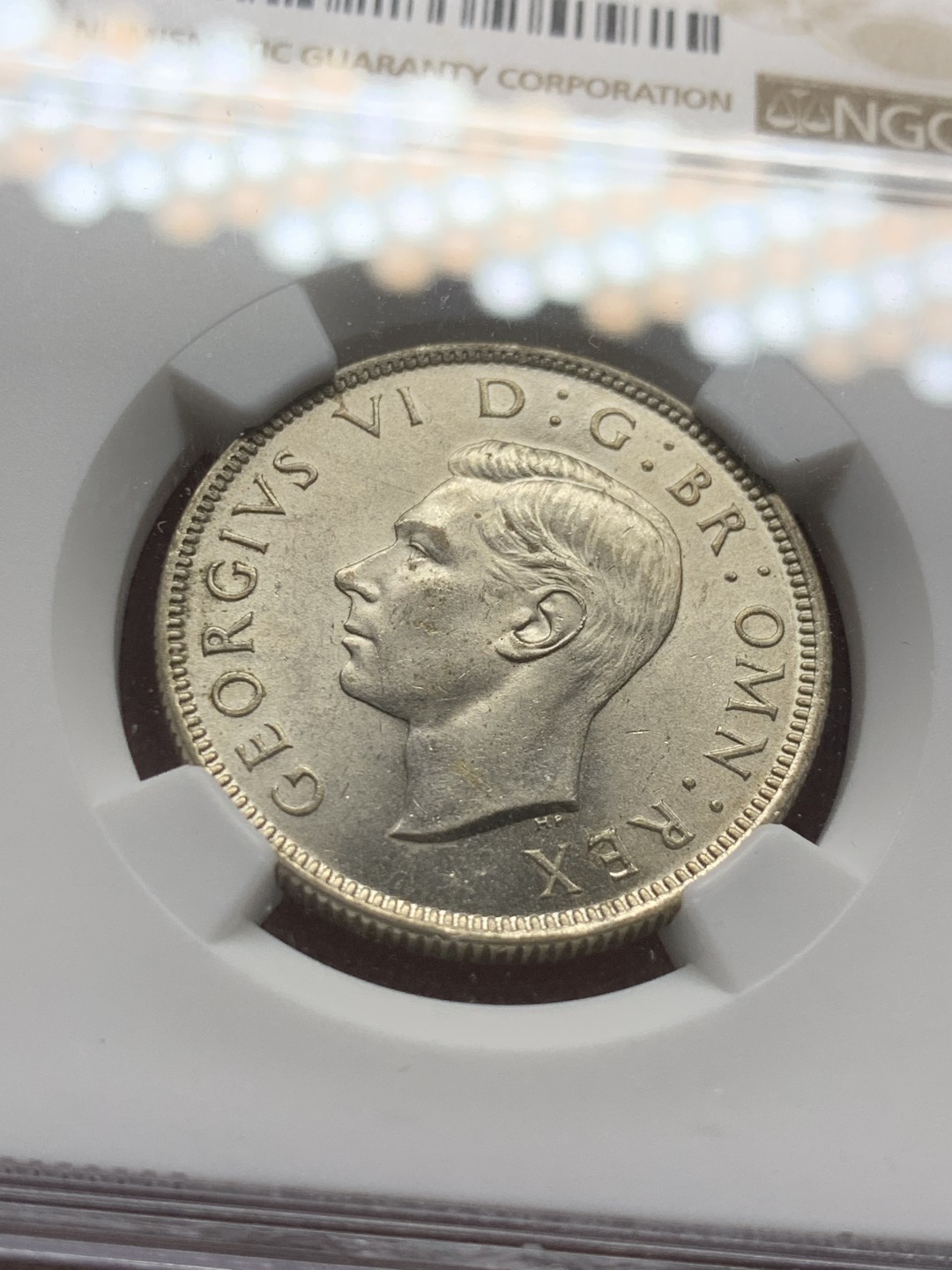 《竞宝斋》第53场（献给最美的劳动者，祝五一快乐！）-本周日，周一2场连拍（全场不限金额包邮） NGC-MS62 乔治六世1944年福林/两先令，BU背面黄油包浆，略低评