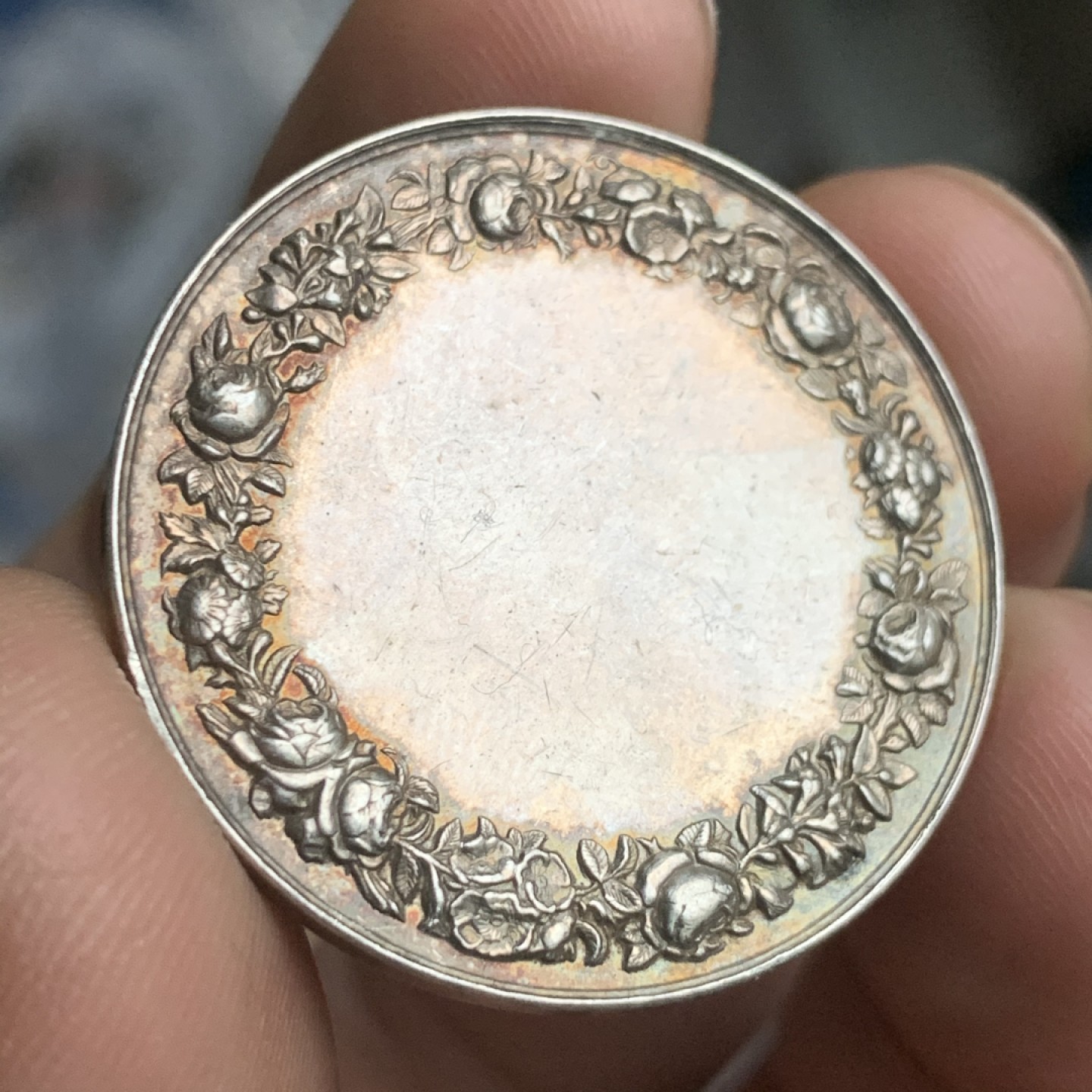 《竞宝斋》第53场（献给最美的劳动者，祝五一快乐！）-本周日，周一2场连拍（全场不限金额包邮） 法国 1880-1898年 高细节 圆形银质婚章 16克 32mm直径 丰饶角边铭 银标非常厚重