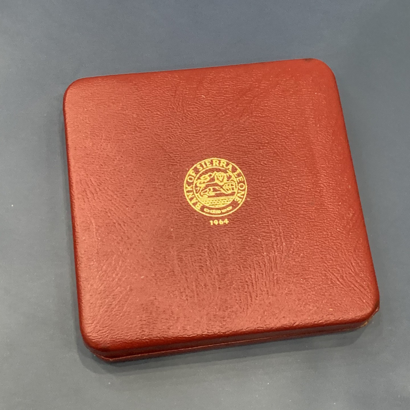 《竞宝斋》第53场（献给最美的劳动者，祝五一快乐！）-本周日，周一2场连拍（全场不限金额包邮） 塞拉利昂1964年清年份原盒6枚精制套币