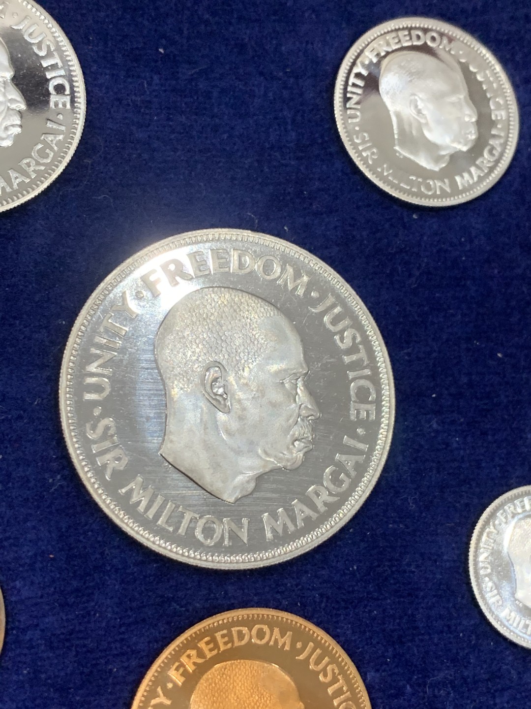 《竞宝斋》第53场（献给最美的劳动者，祝五一快乐！）-本周日，周一2场连拍（全场不限金额包邮） 塞拉利昂1964年清年份原盒6枚精制套币