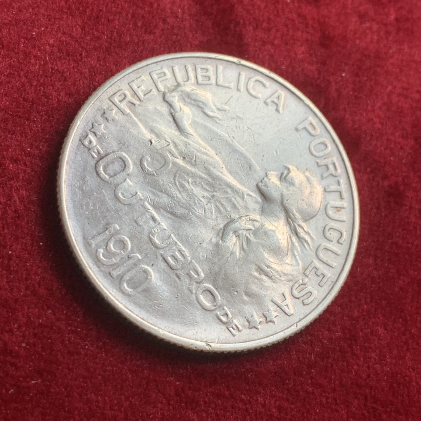 《竞宝斋》第54场-本周日，周一2场连拍（全场不限金额包邮） 葡萄牙1910年 女神1埃斯库多 大银币原光好品 稀少品种