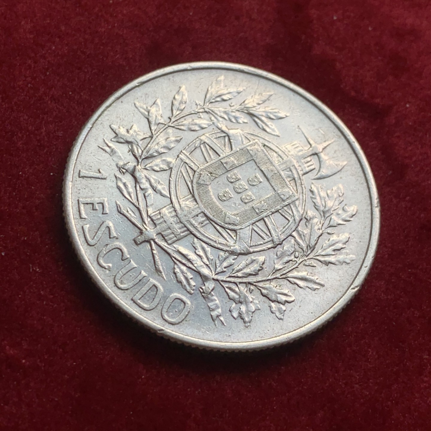 《竞宝斋》第54场-本周日，周一2场连拍（全场不限金额包邮） 葡萄牙1910年 女神1埃斯库多 大银币原光好品 稀少品种