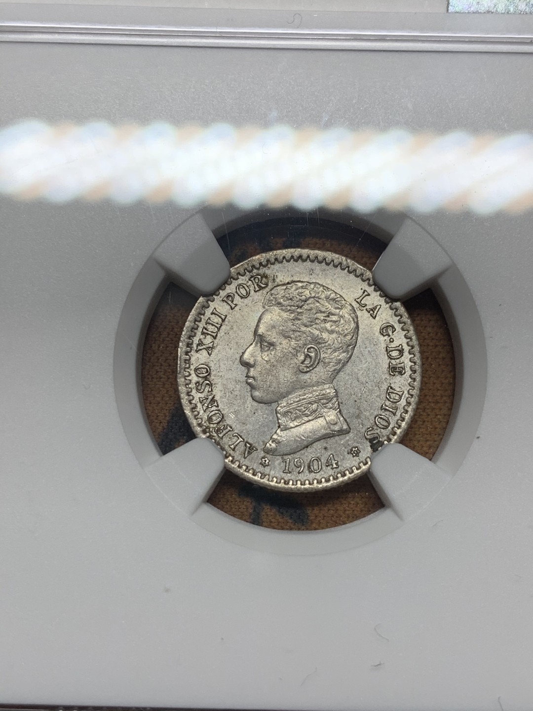 《竞宝斋》第54场-本周日，周一2场连拍（全场不限金额包邮） NGC-MS62 西班牙 1904年 PCV 阿方索十三世 50分 小银币 PCV是比较少见的版式