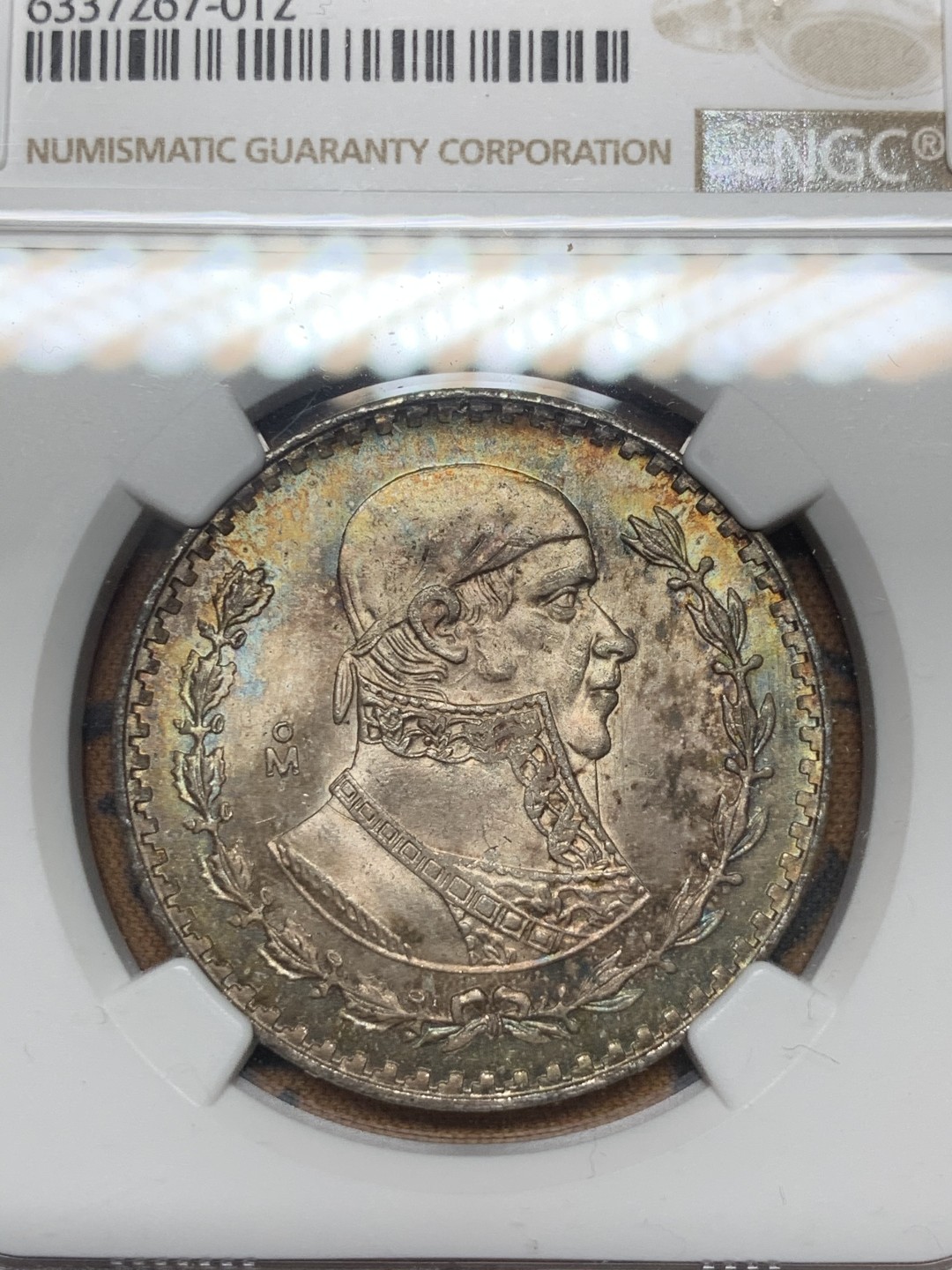 《竞宝斋》第54场-本周日，周一2场连拍（全场不限金额包邮） NGC-MS64 墨西哥 1965年 1比塞塔 银币 五彩包浆 非常漂亮