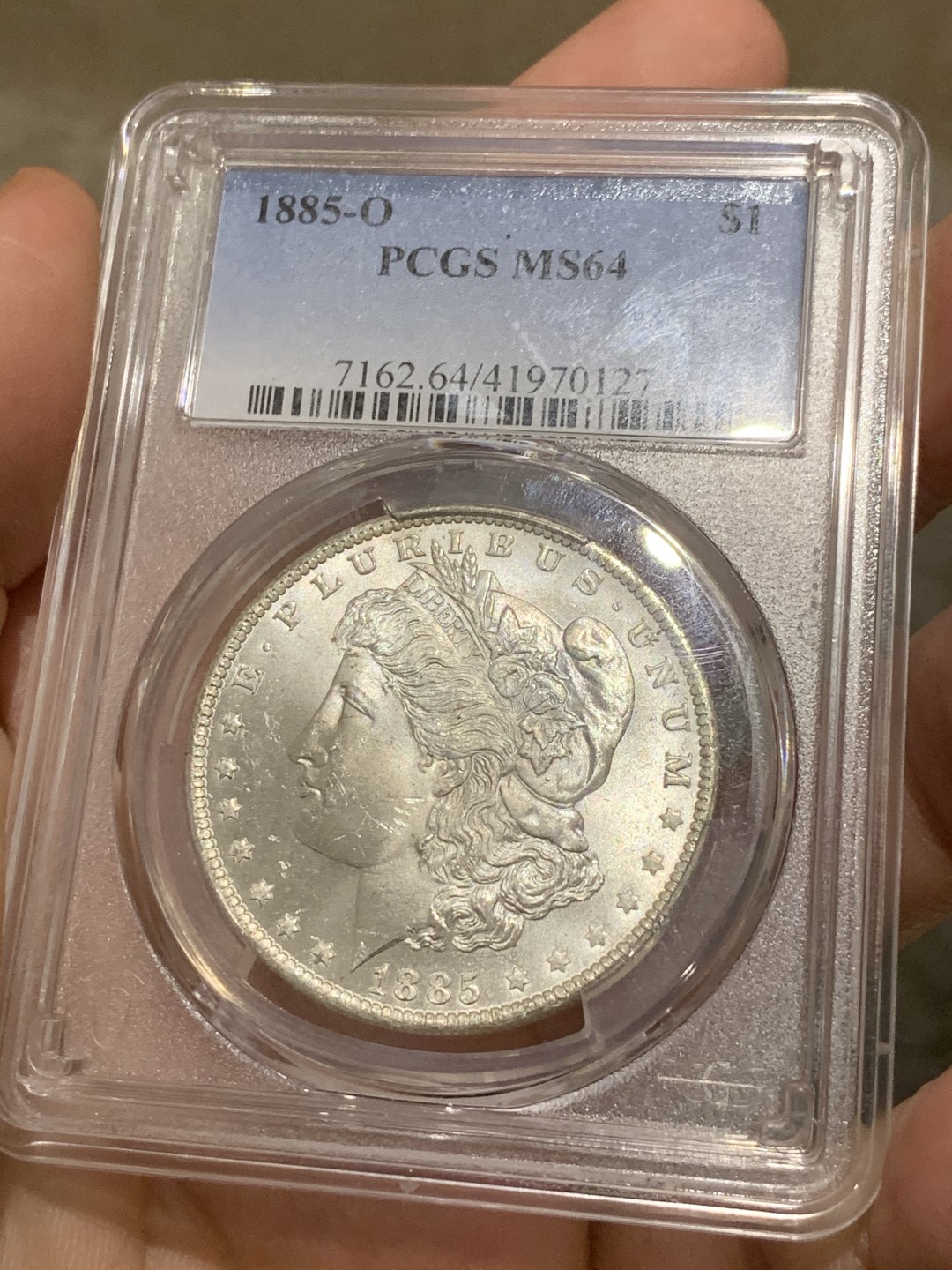《竞宝斋》第54场-本周日，周一2场连拍（全场不限金额包邮） PCGS-MS64 美国 1885年O版 1美元 摩根银币，白花花BU出厂品相，银行原袋评级，丝滑