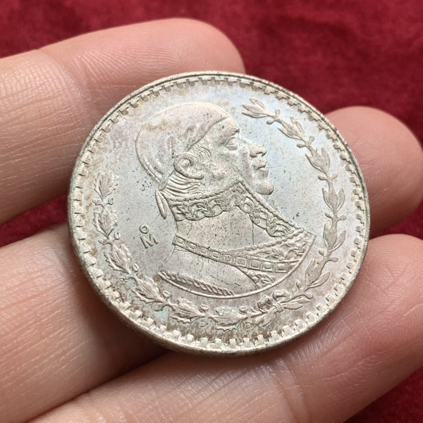 《竞宝斋》第54场-本周日，周一2场连拍（全场不限金额包邮） 墨西哥1959年鹰洋1比索银币 好品低银版