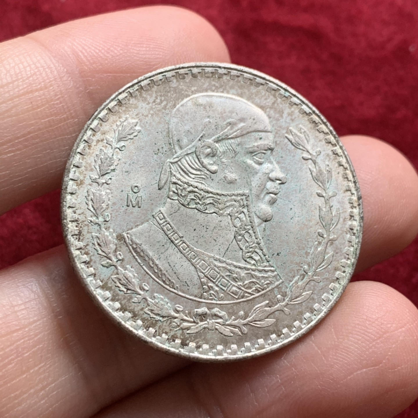 《竞宝斋》第54场-本周日，周一2场连拍（全场不限金额包邮） 墨西哥1959年鹰洋1比索银币 好品低银版