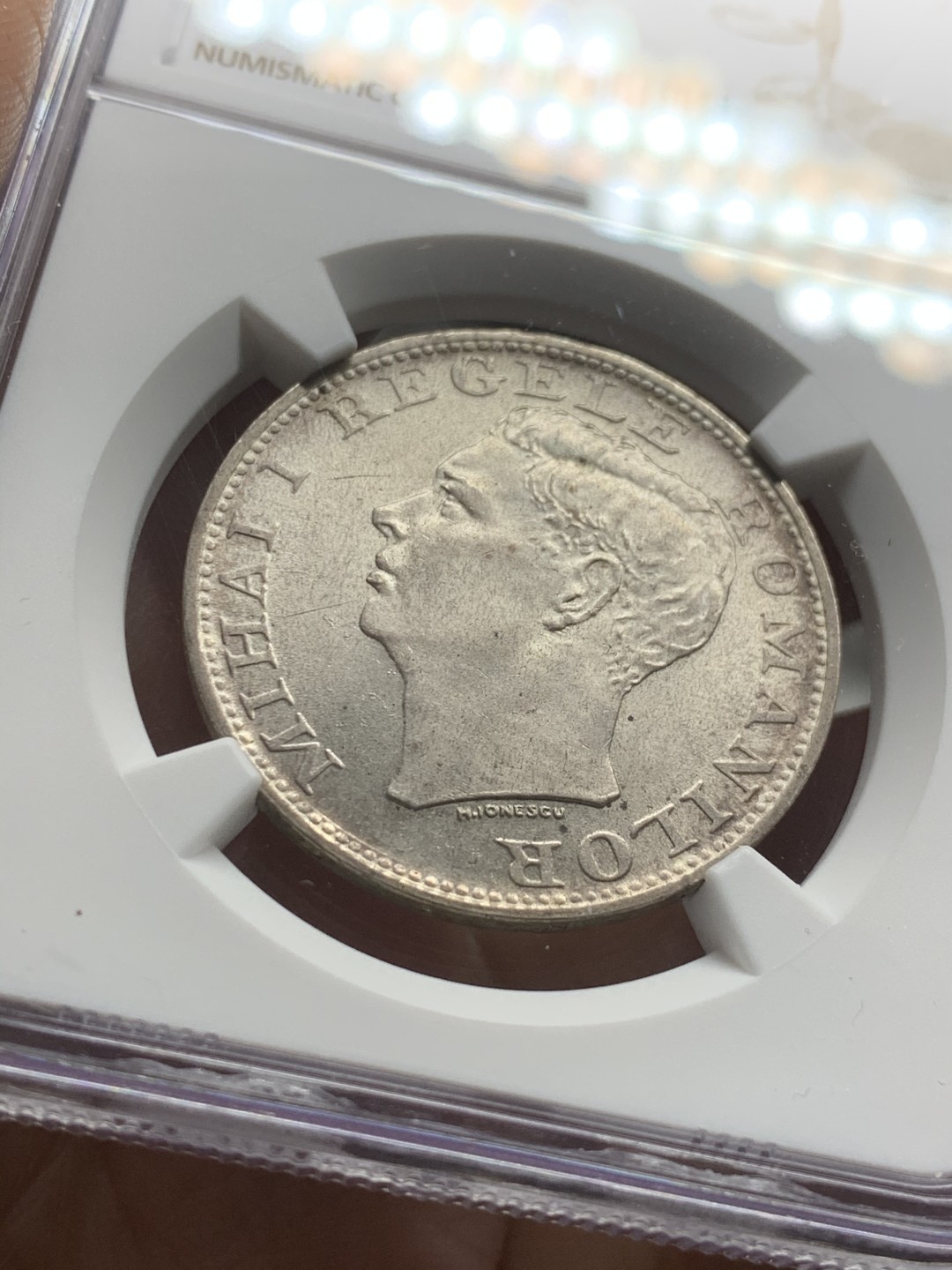 《竞宝斋》第54场-本周日，周一2场连拍（全场不限金额包邮） NGC-MS62 罗马尼亚 1944年 500列伊 银币 原光好品