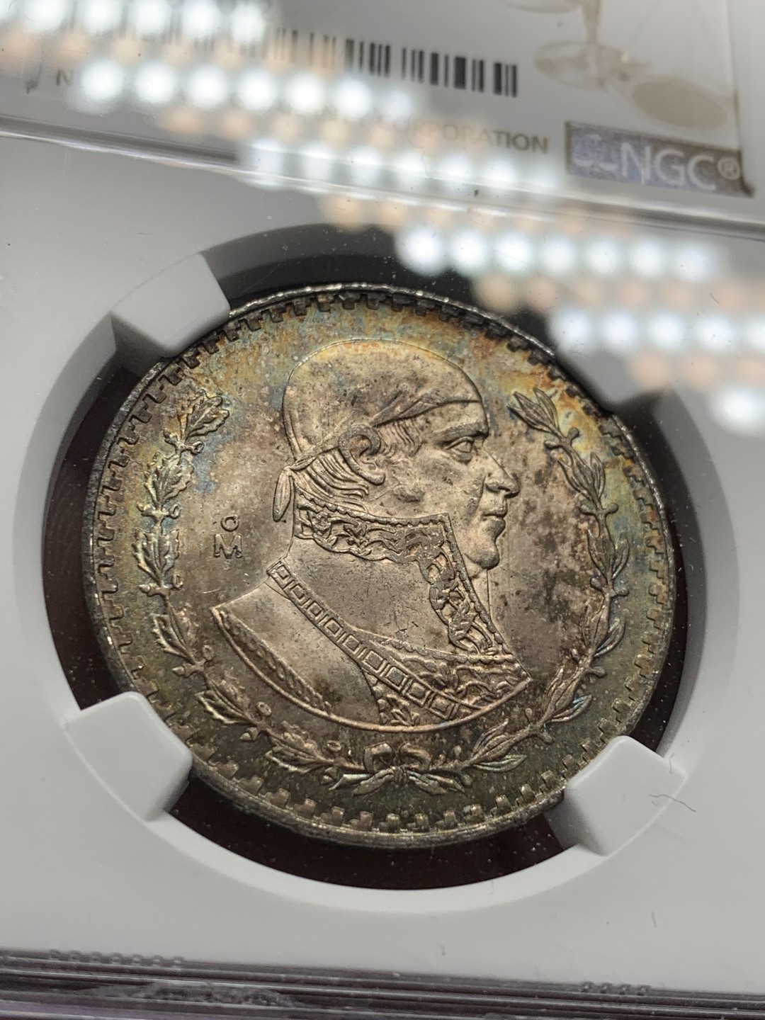 《竞宝斋》第54场-本周日，周一2场连拍（全场不限金额包邮） NGC-MS64 墨西哥 1965年 1比塞塔 银币 五彩包浆 非常漂亮