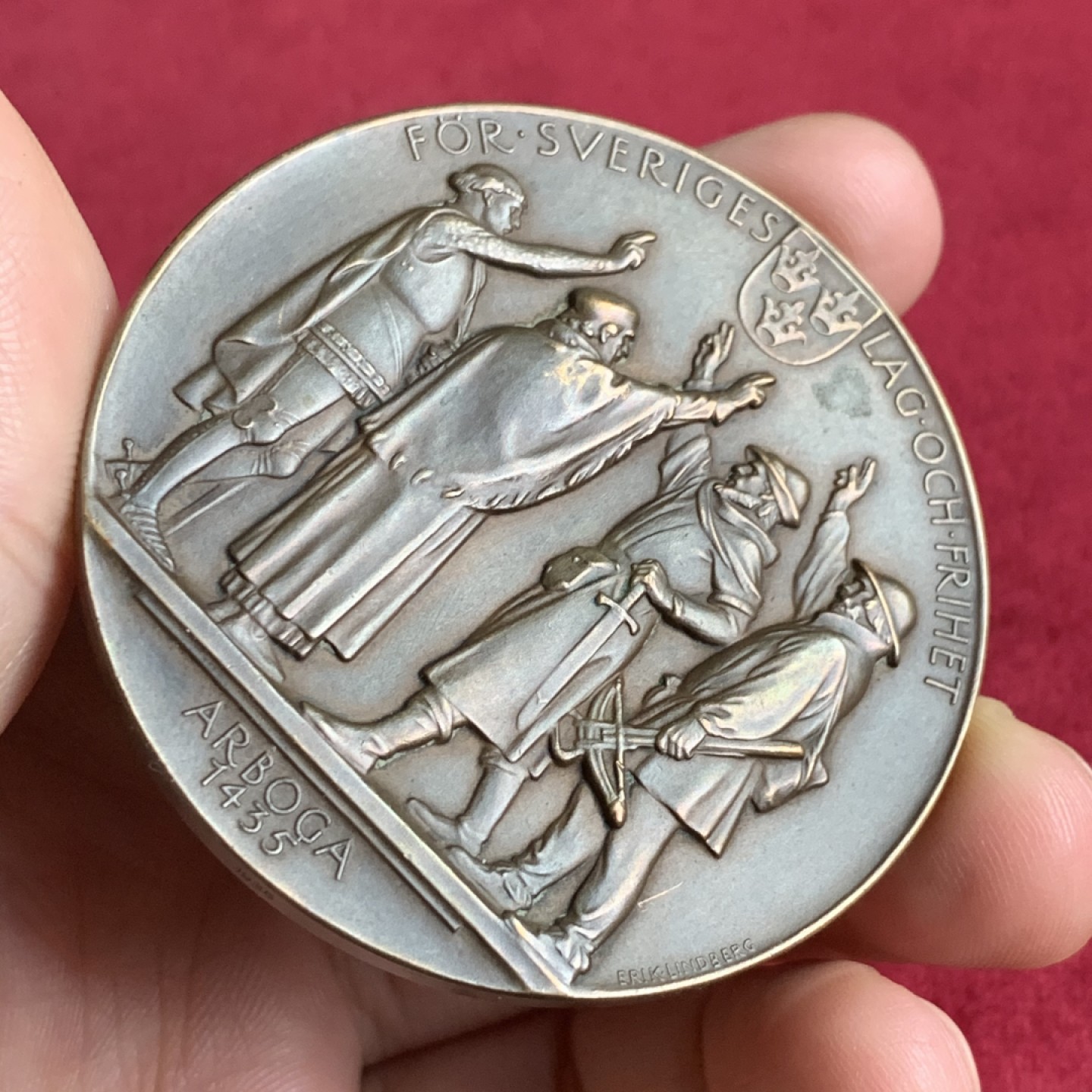 《竞宝斋》第54场-本周日，周一2场连拍（全场不限金额包邮） 1935年瑞典议会成立500周年纪念铜章。直径：57mm。重量：64gr