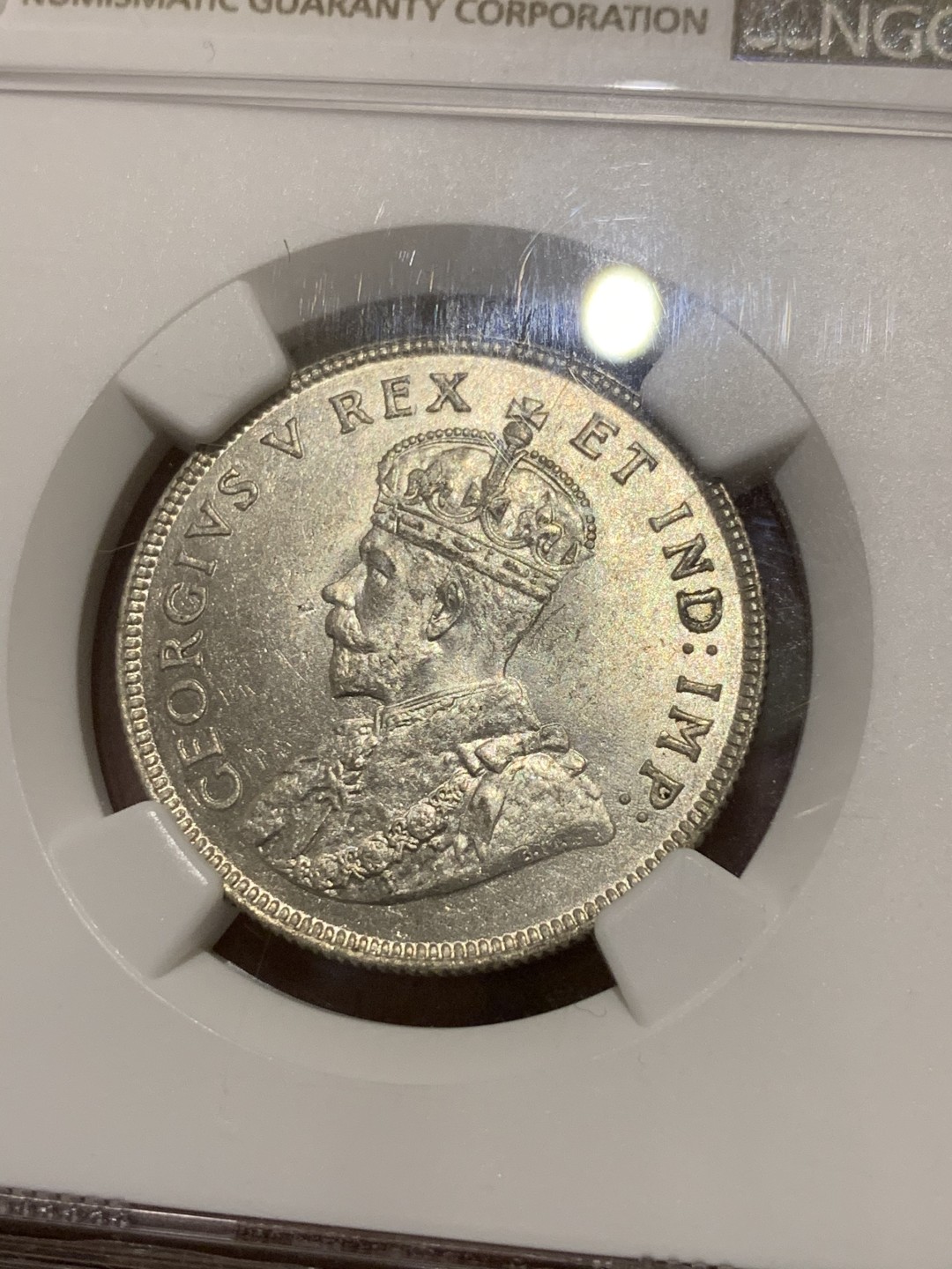 《竞宝斋》第54场-本周日，周一2场连拍（全场不限金额包邮） NGC-AU58 英属东非 1924年 乔治五世 1先令 银币 唯一第四名 比这个高分仅三枚