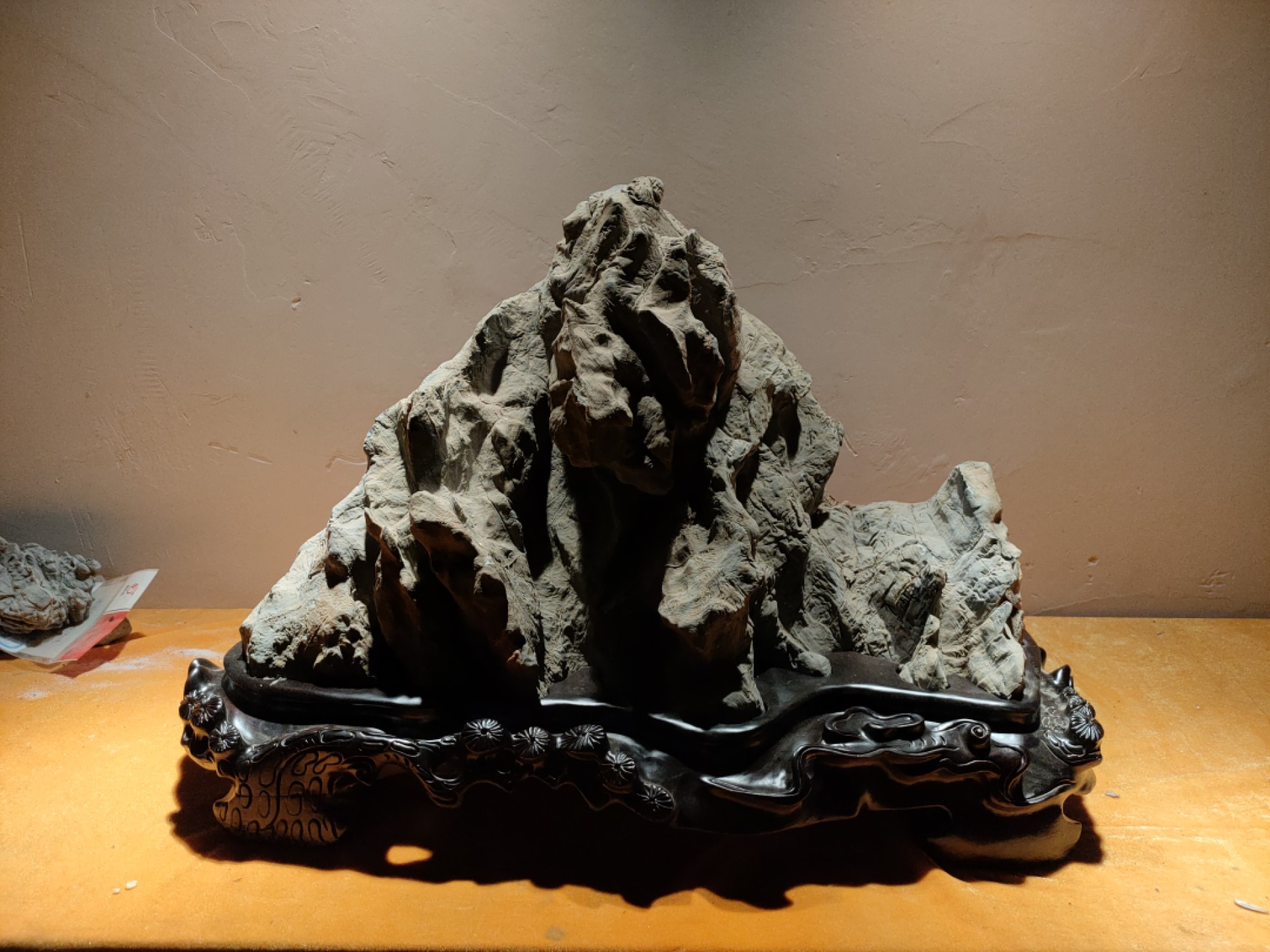中国四大名石灵璧石，山峰石，家有靠山