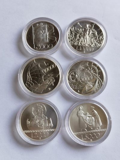 【海寧潮】拍卖第二十二期 - 【海寧潮】意大利1998-2000年千禧年系列磨砂纪念银币6枚全套原盒证书