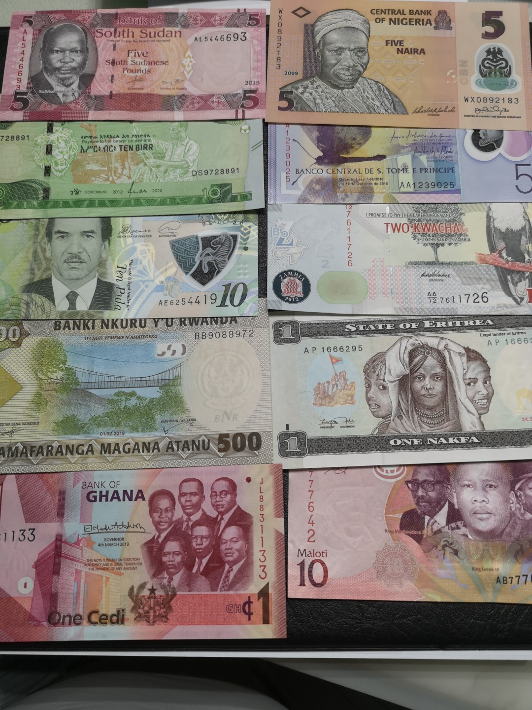 《外钞收藏家》第一百七十九期拍卖 非洲10张纸币和塑料钞 全新UNC