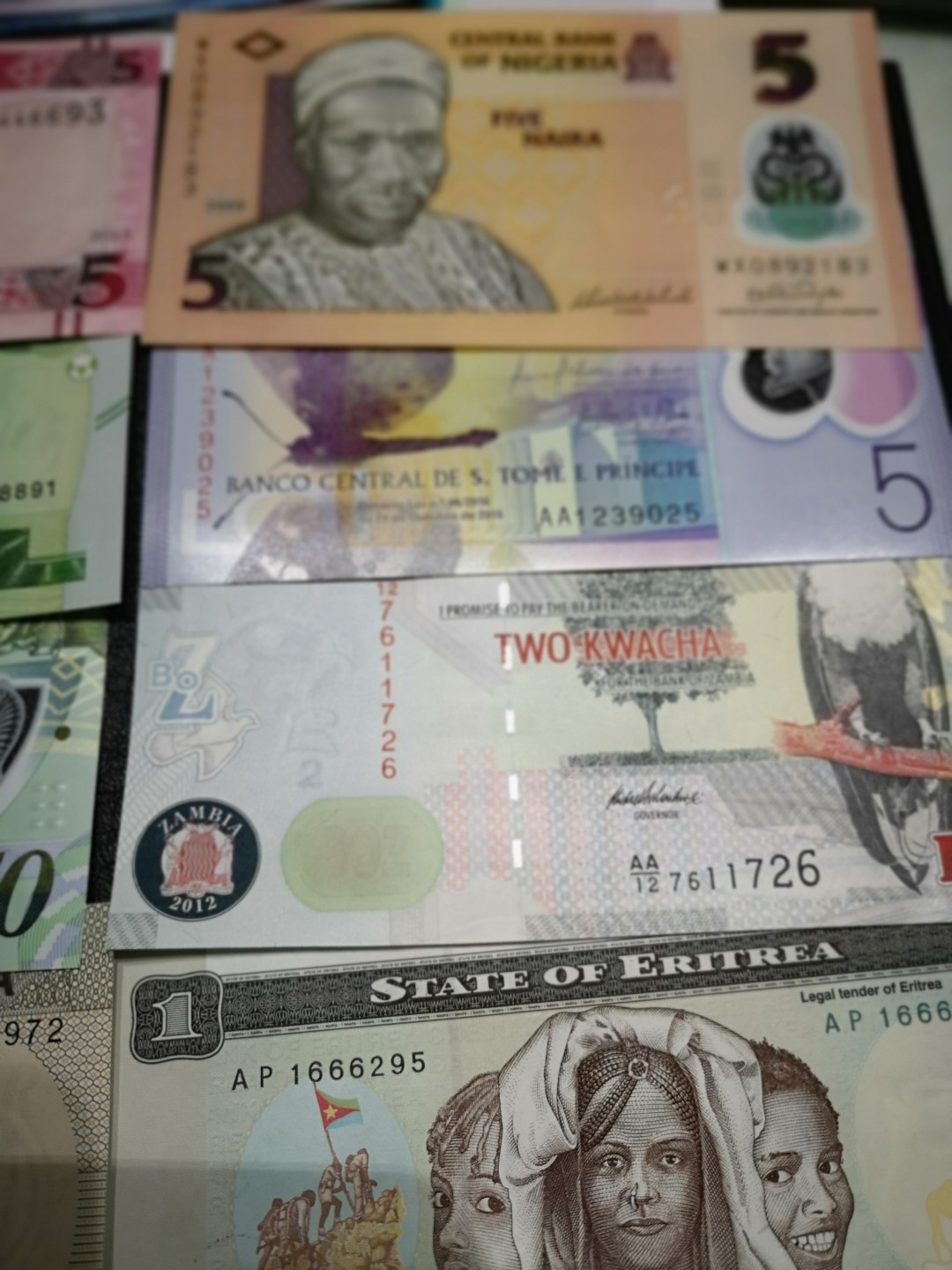 《外钞收藏家》第一百七十九期拍卖 非洲10张纸币和塑料钞 全新UNC