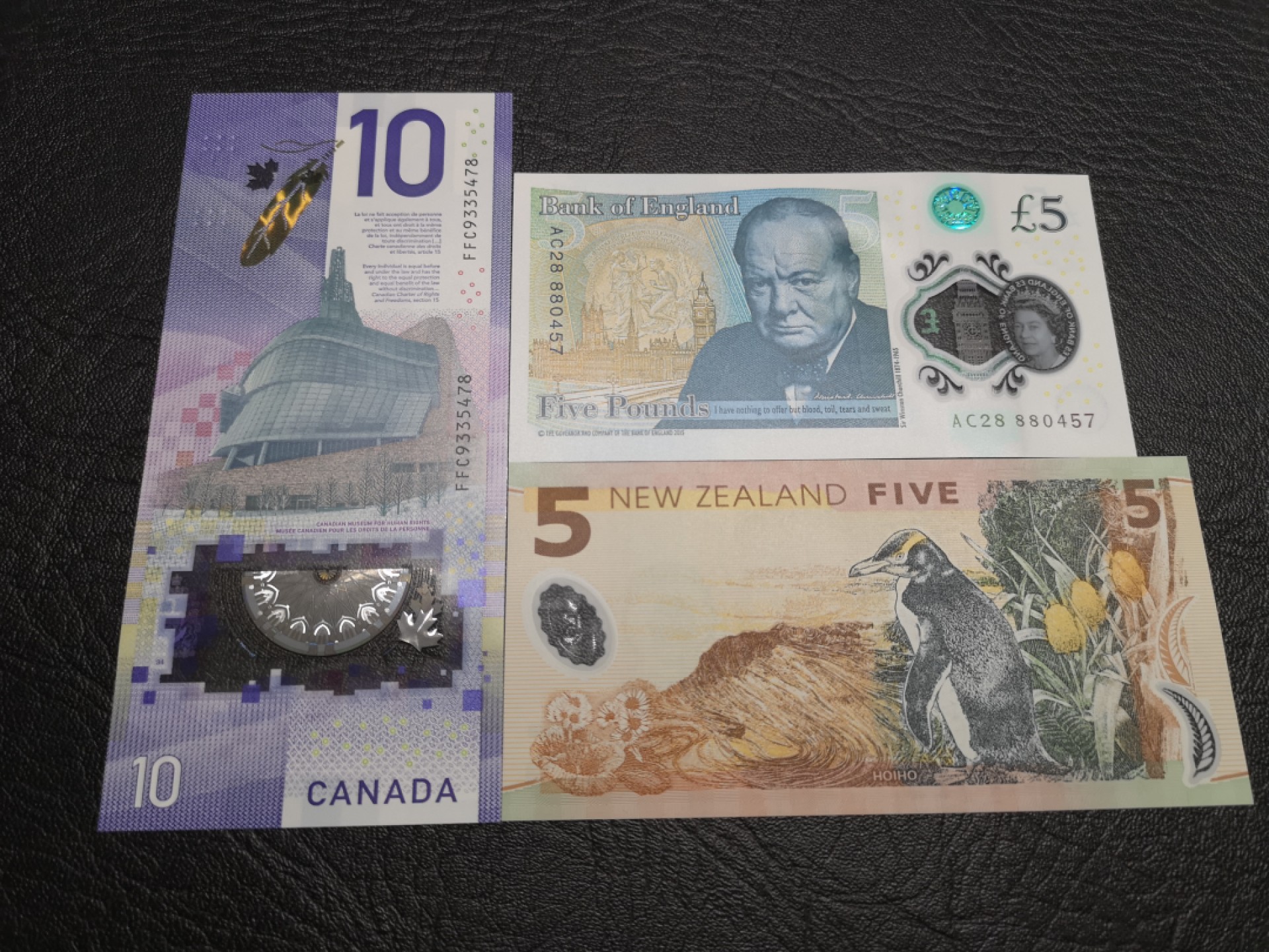 外钞收藏家》第一百七十七期拍卖 英国、加拿大、新西兰三张 全新UNC