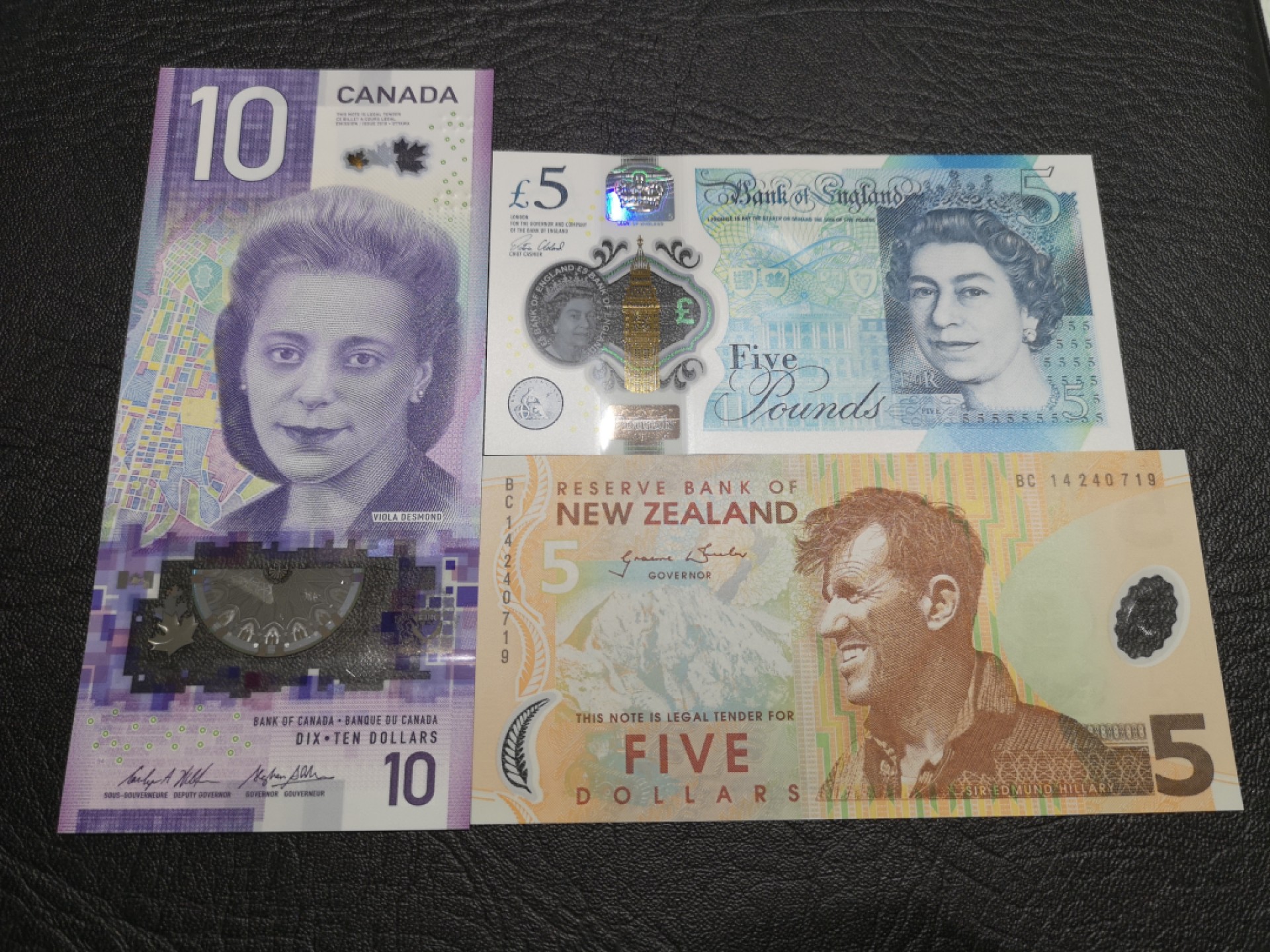 外钞收藏家》第一百七十七期拍卖 英国、加拿大、新西兰三张 全新UNC