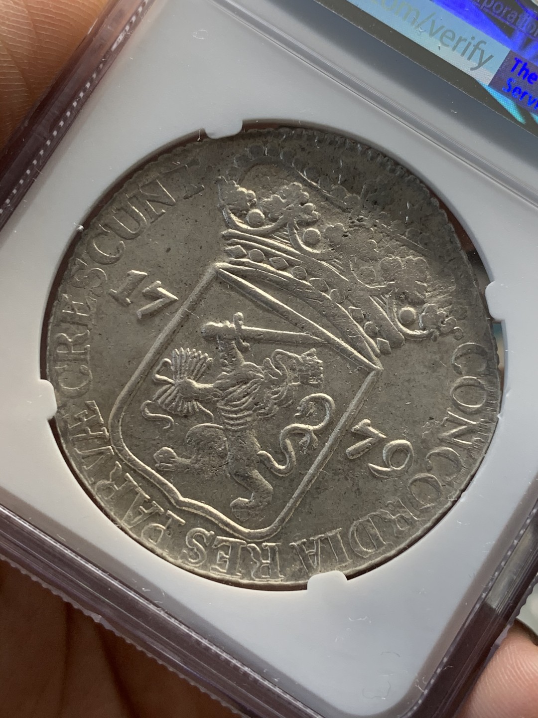 《竞宝斋》第55场-本周日，周一2场连拍（全场不限金额包邮） NGC-MS61 1779年荷兰泽兰省站人武士1杜卡特银币 中期武士，冠军分，淡包浆