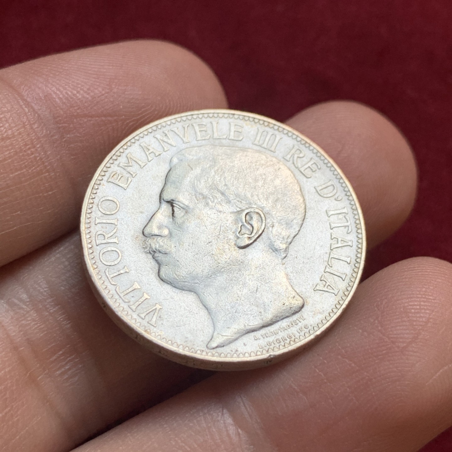 《竞宝斋》第55场-本周日，周一2场连拍（全场不限金额包邮） 少见品种 意大利 1911年 2里拉 托奶 银币