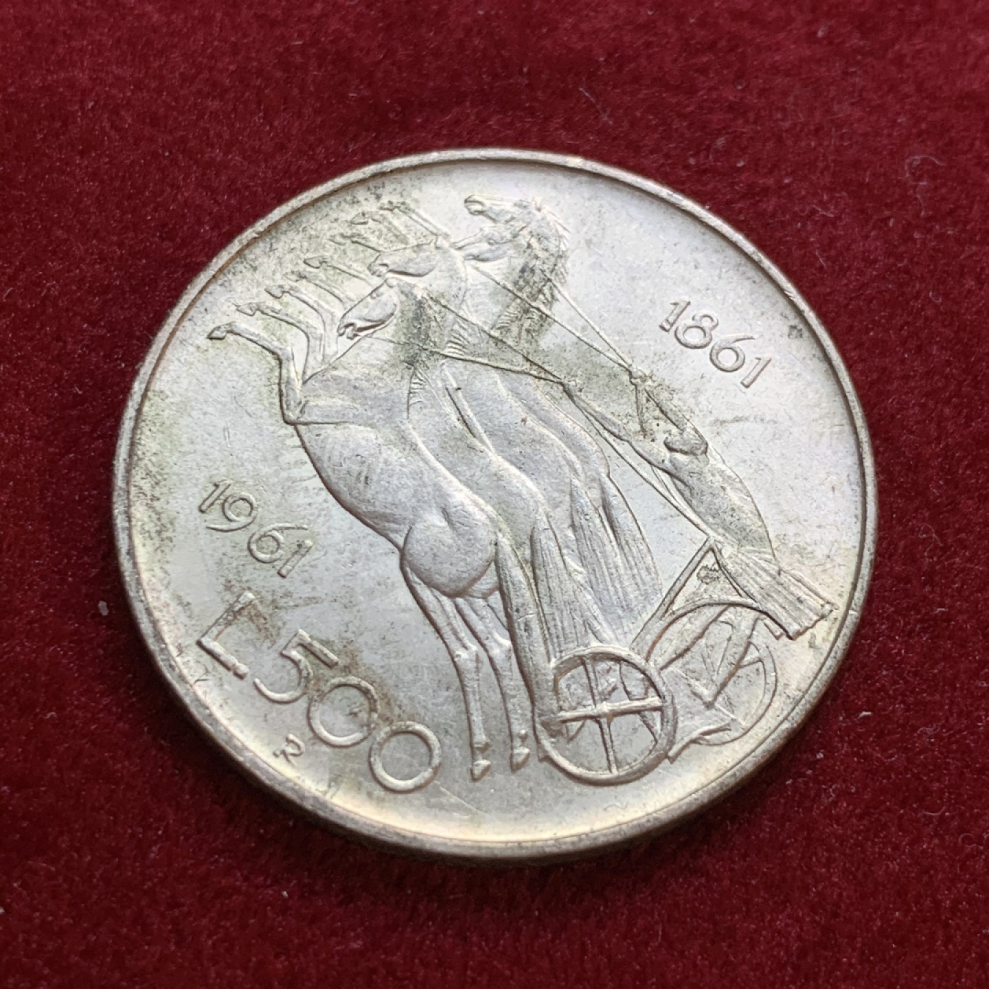 《竞宝斋》第55场-本周日，周一2场连拍（全场不限金额包邮） 意大利 1961年马车 500里拉 银币