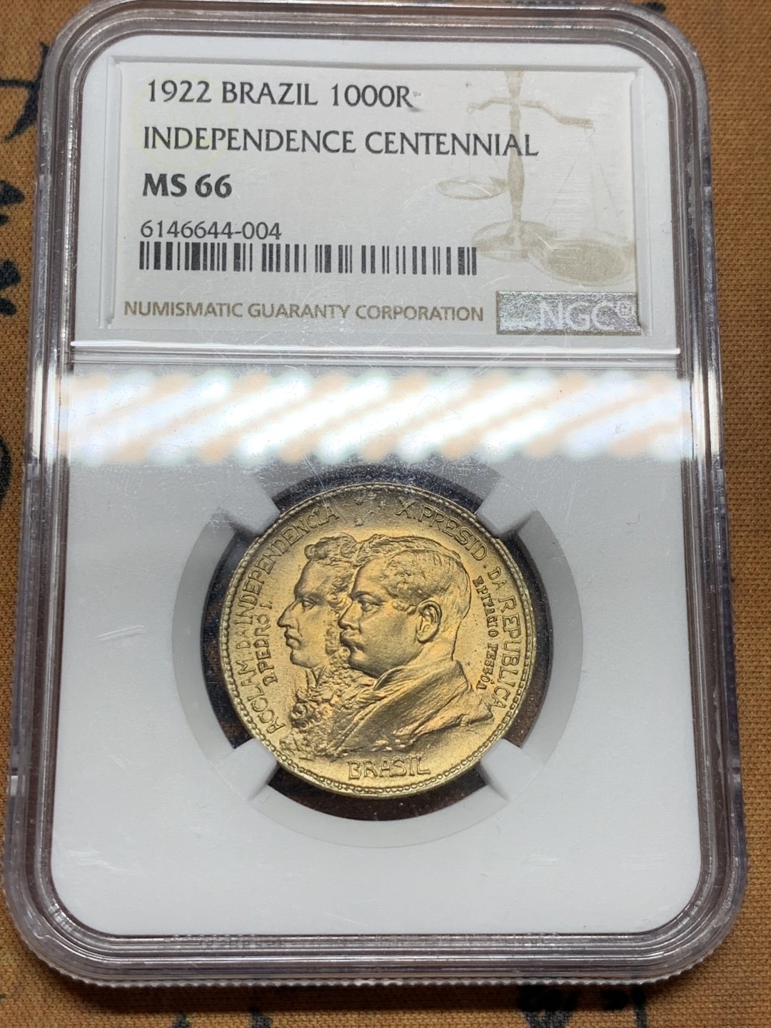 《竞宝斋》第55场-本周日，周一2场连拍（全场不限金额包邮） NGC-MS66 巴西1922年1000瑞斯 亚军 高评级品像