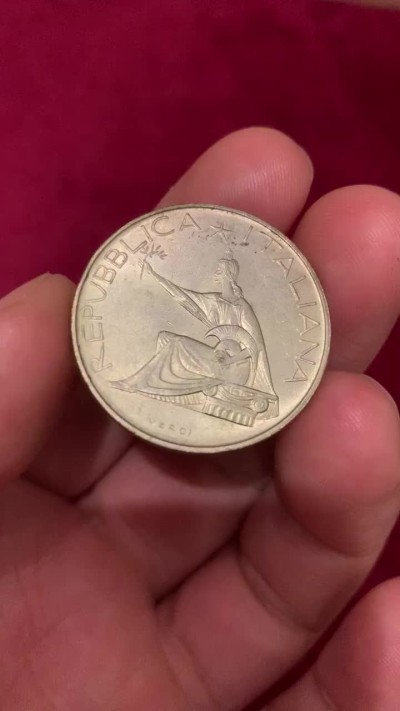 《竞宝斋》第55场-本周日，周一2场连拍（全场不限金额包邮） 意大利 1961年马车 500里拉 银币