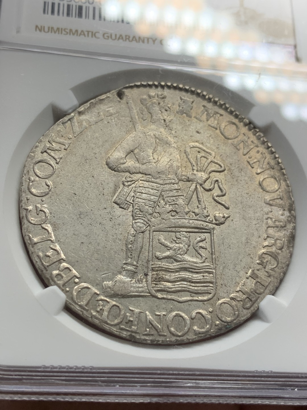 《竞宝斋》第55场-本周日，周一2场连拍（全场不限金额包邮） NGC-MS61 1779年荷兰泽兰省站人武士1杜卡特银币 中期武士，冠军分，淡包浆