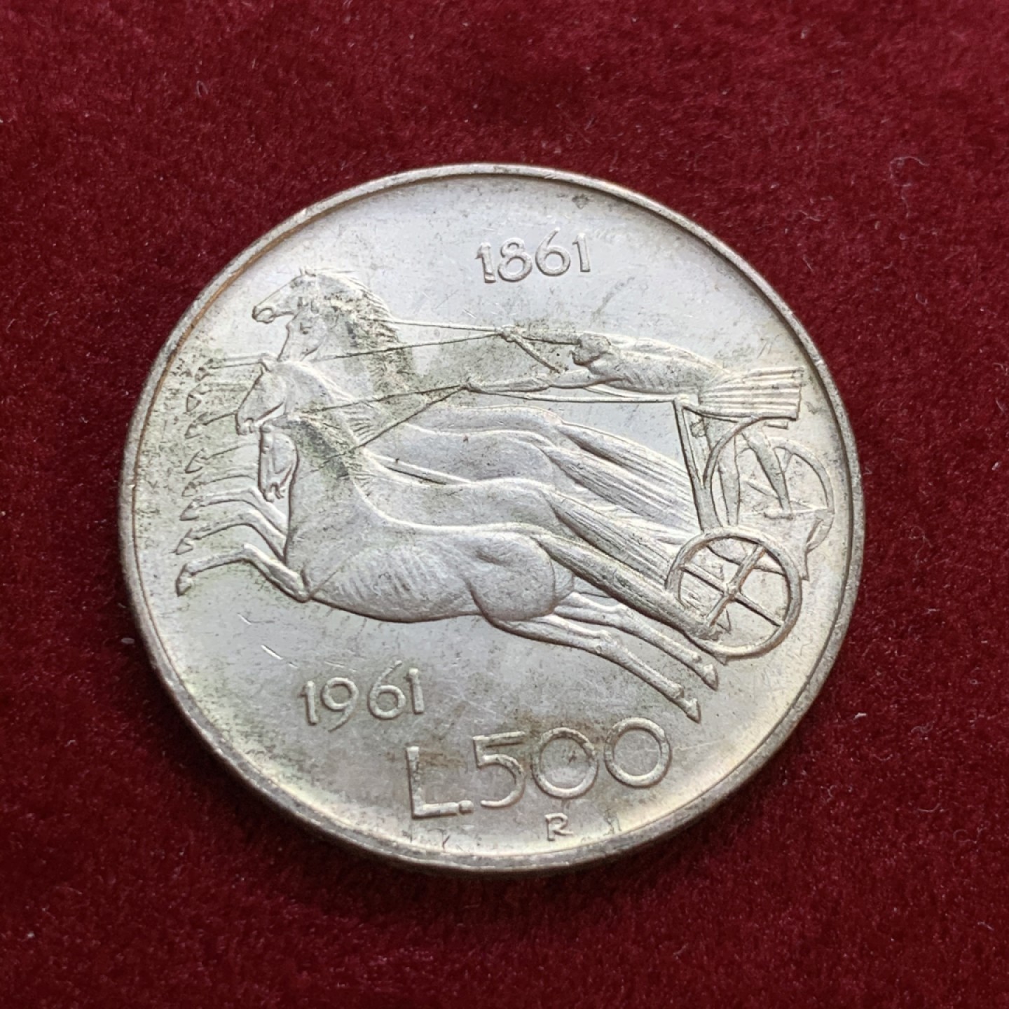 《竞宝斋》第55场-本周日，周一2场连拍（全场不限金额包邮） 意大利 1961年马车 500里拉 银币