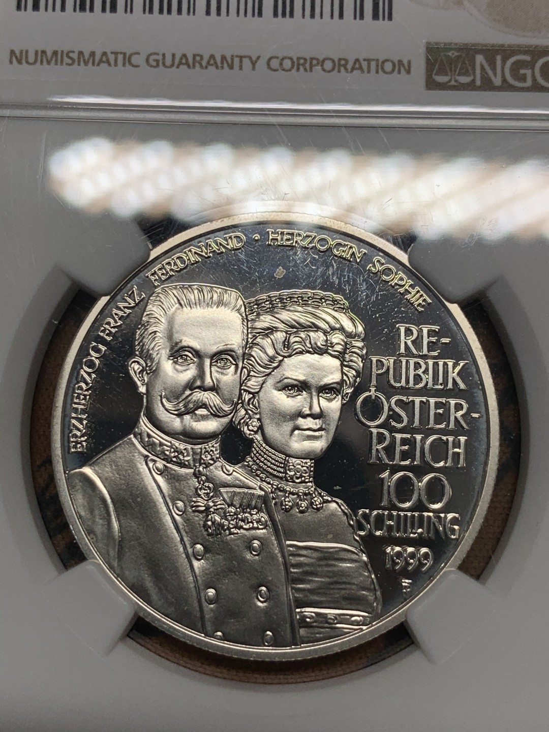 《竞宝斋》第55场-本周日，周一2场连拍（全场不限金额包邮） 1999年奥地利奥地利哈布斯堡王朝大公 弗朗玆·费迪南德精铸纪念大银