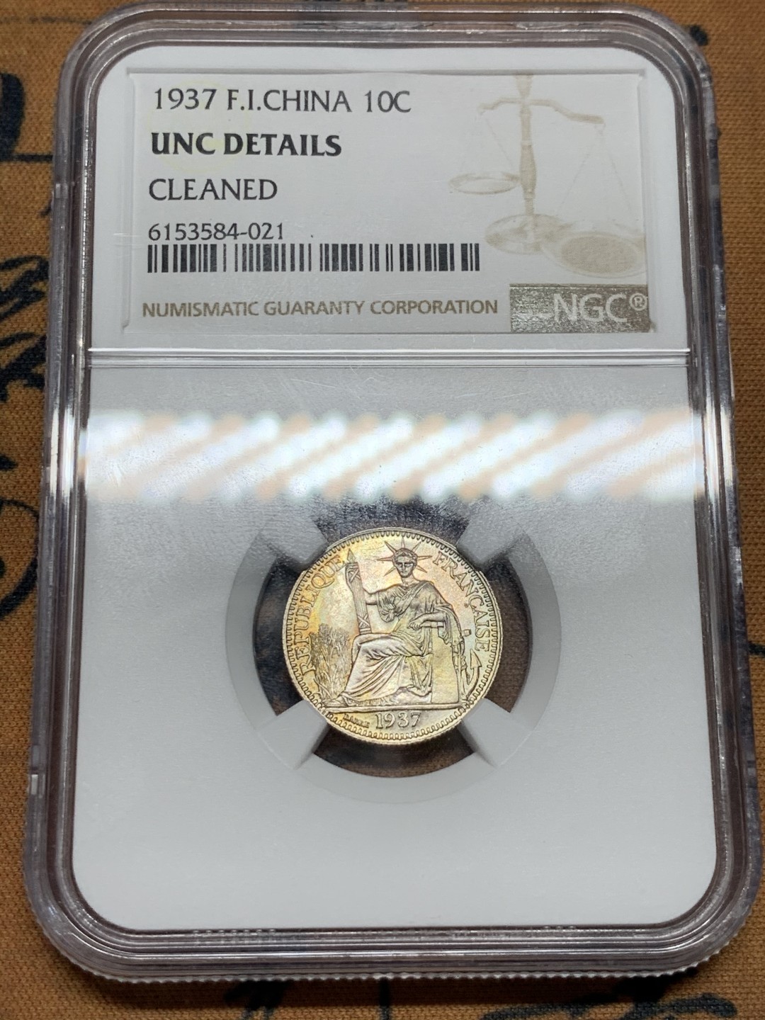 《竞宝斋》第55场-本周日，周一2场连拍（全场不限金额包邮） NGC UNC D 法属印度支那1937年10分银币 细节突出