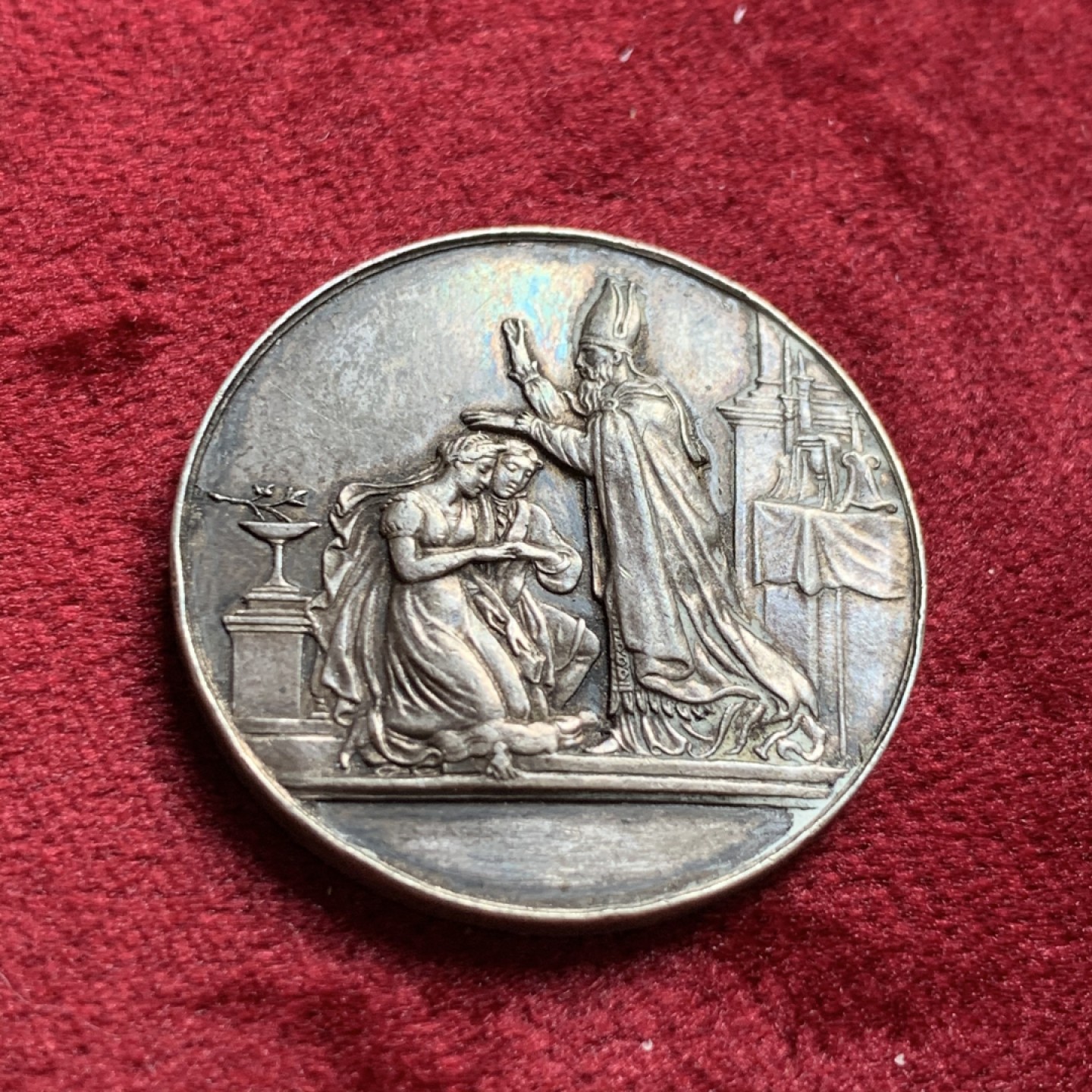 《竞宝斋》第55场-本周日，周一2场连拍（全场不限金额包邮） 19世纪 百年老彩！法国结婚纪念银章 28mm直径 蜂蜜边铭 背面未使用