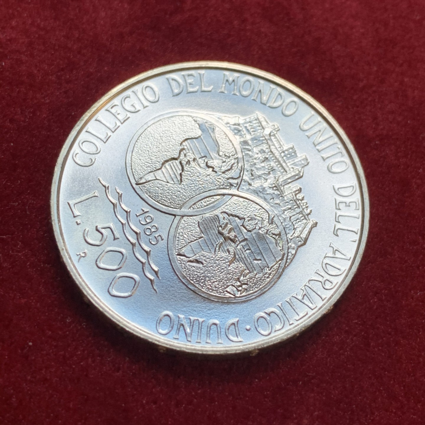 《竞宝斋》第55场-本周日，周一2场连拍（全场不限金额包邮） 意大利 双球币 1985年 500里拉银币