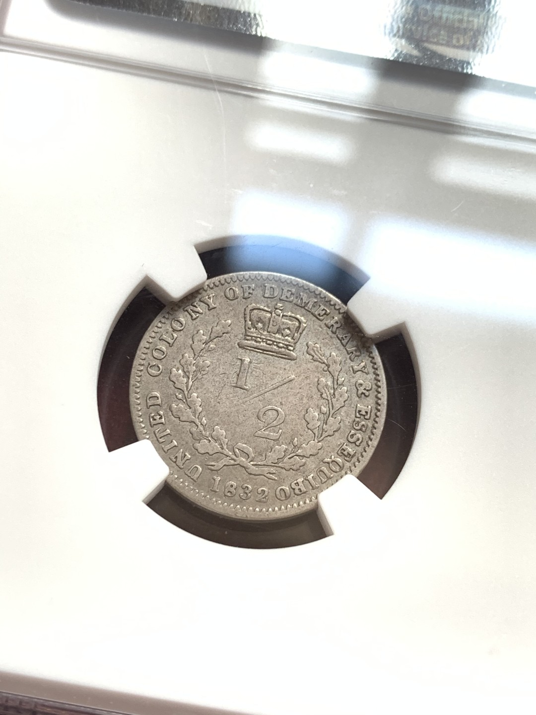 《竞宝斋》第55场-本周日，周一2场连拍（全场不限金额包邮） 极稀少的英属埃斯奎波威廉四世1/8盾1/2盾银币一对2枚